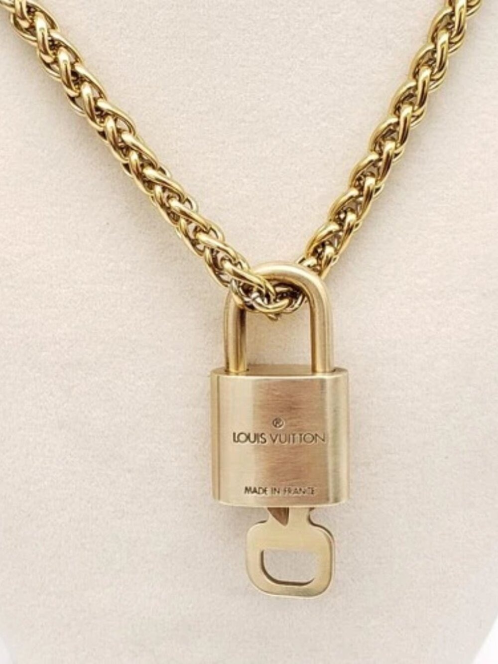Stainless Steel Gold-Plated Necklace with Authentic Louis Vuitton Padlock - Picture 3 of 7